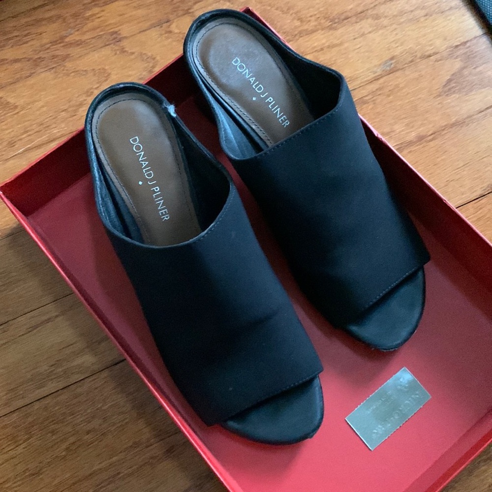 Donald J Pliner Shoes